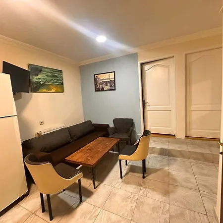 Tanya Apartment *